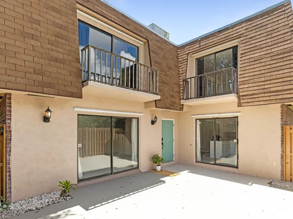 225 Alemeda Drive, Palm Springs, FL 33461