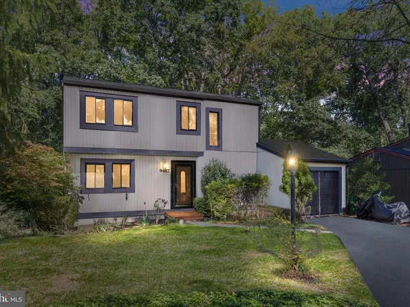 9482 Cameldriver Ct, Columbia, MD 21045
