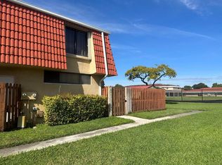 8345 Trent Ct APT B, Boca Raton, FL 33433