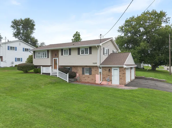 326 Antoinette Dr, Endicott, NY 13760