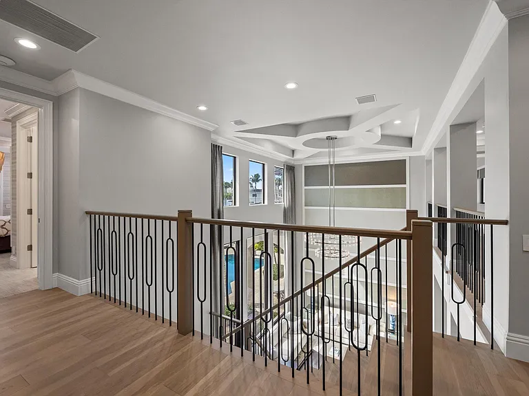 7474 NE Bay Cove Ct — Photo 70