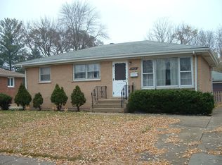 1113 S Busse Rd, Mount Prospect, IL 60056