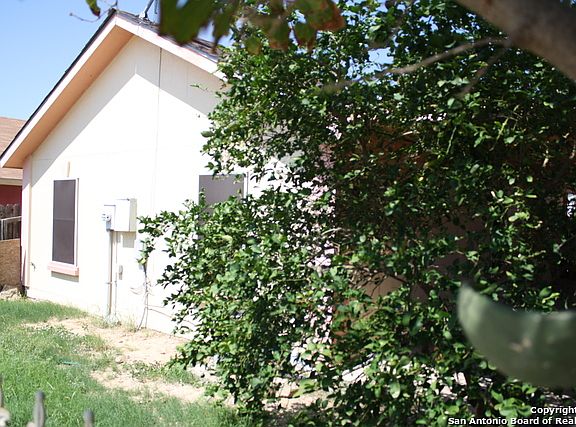 4th image of 1113 Minutemen Dr