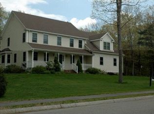 2 Autumn Ln, Franklin, MA 02038