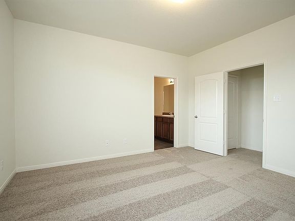5th image of 2321 Regatta Ln