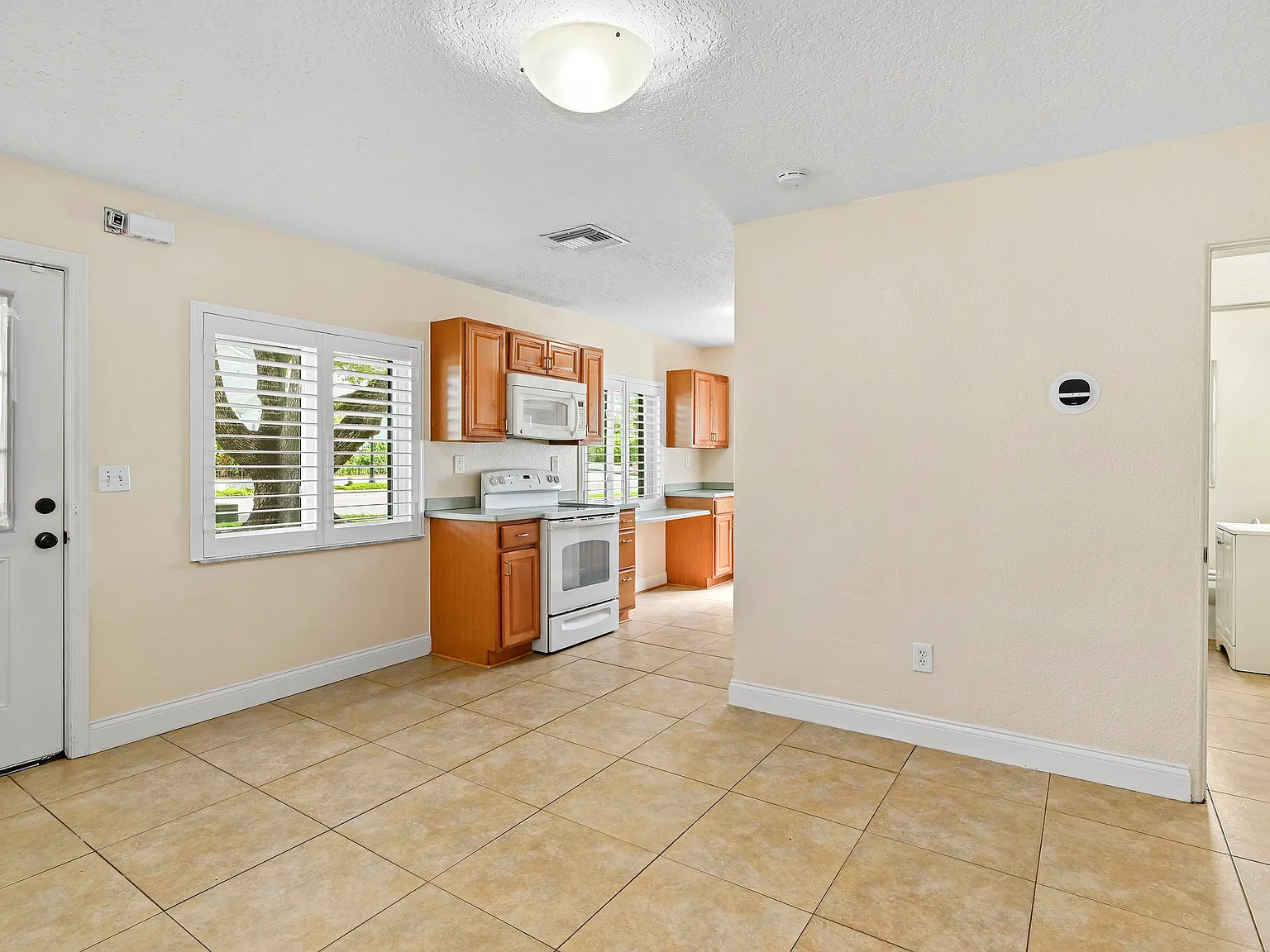 2 bed, 924 sqft, $2,500 — Photo 4