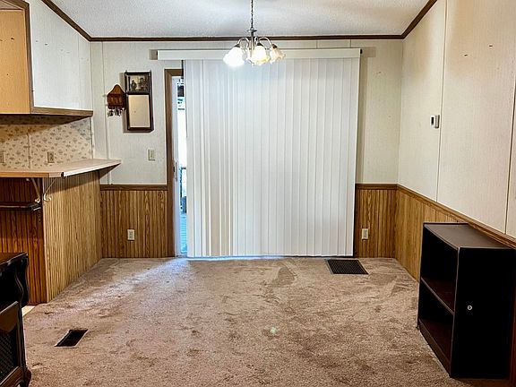 5th image of 118 Crystal Ln