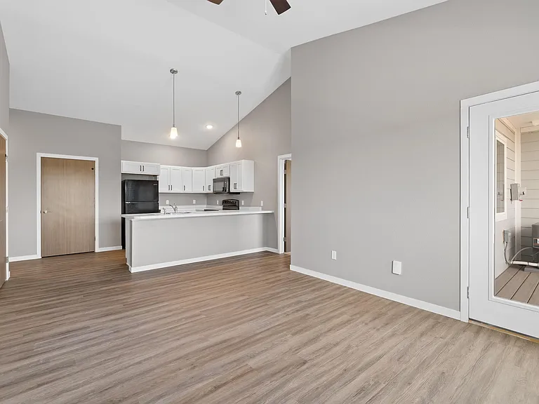 Creekside Heights Apartments, LLC — Photo 29