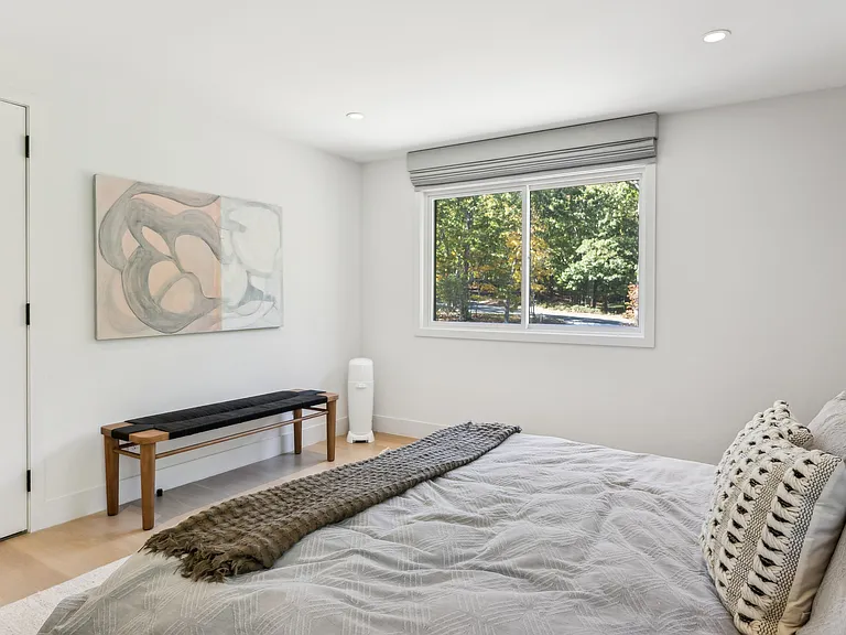 2 Semaphore Rd — Photo 12