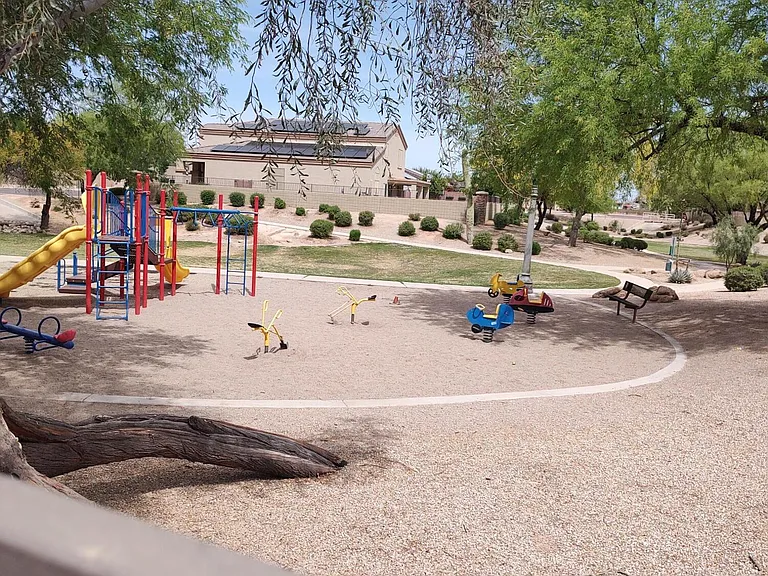 590 W Enchanted Desert Dr — Photo 5