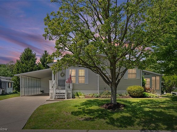 2nd image of 3 Lees Ln