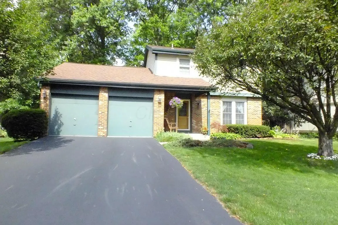 747 McDonell Pl photo 1