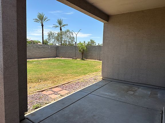 3rd image of 14333 W Mitchell Dr