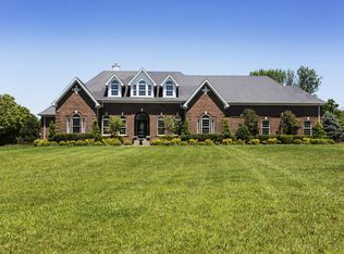 315 L Esprit Farm Rd, La Grange, KY 40031