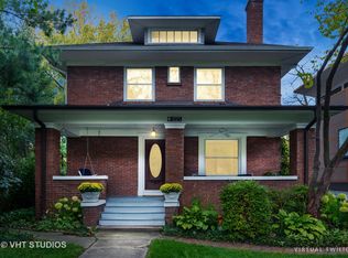 225 E Walnut St, Hinsdale, IL