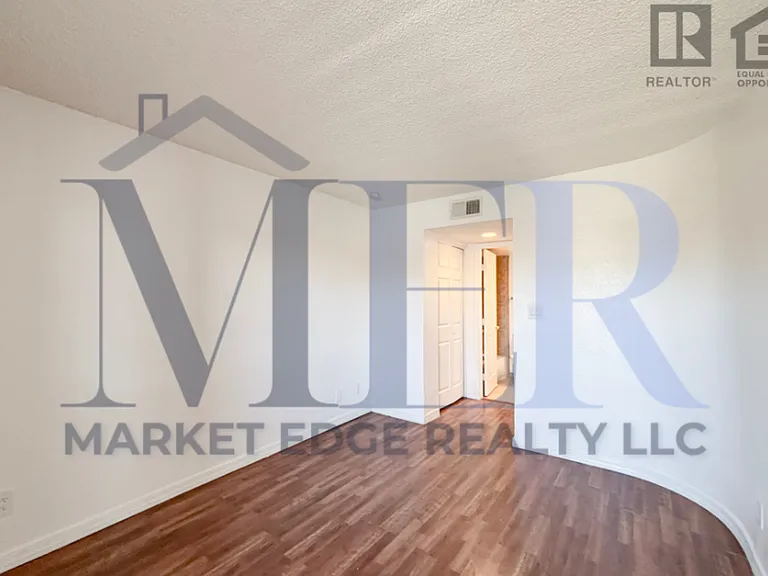 3601 W Tierra Buena Ln #240 — Photo 20