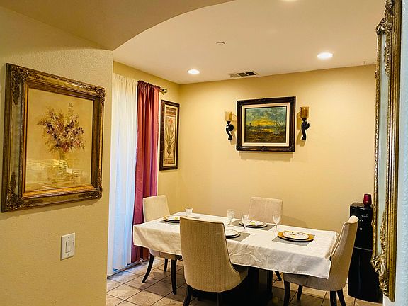 4th image of 41845 Davenport Way Unit D