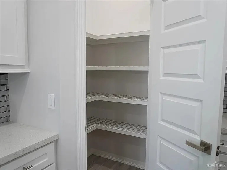 2700 E Comal Rd — Photo 7