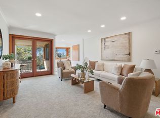 289 S Barrington Ave #A309, Los Angeles, CA 90049