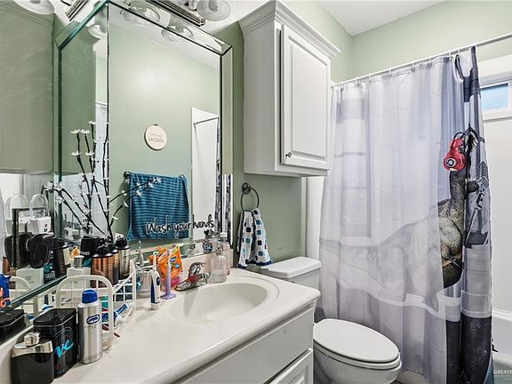 4th image of 3415 Midtown Cir
