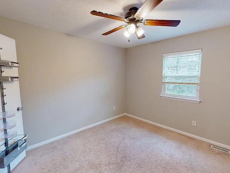 3280 Heathstead Pl — Photo 11