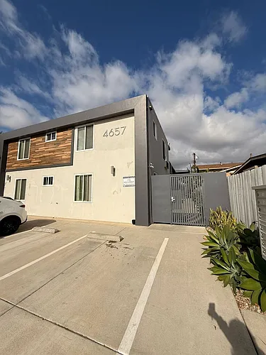 4657 Felton Photo 1