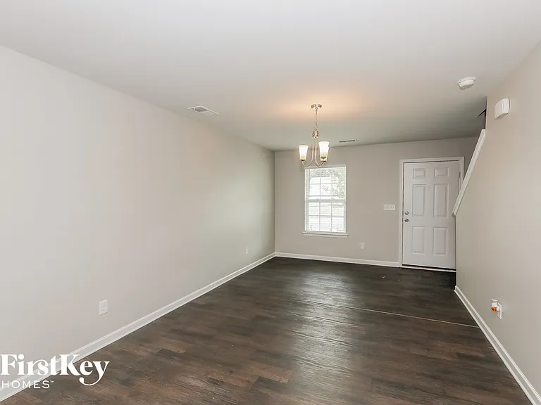8016 Starnes Randall Rd — Photo 5