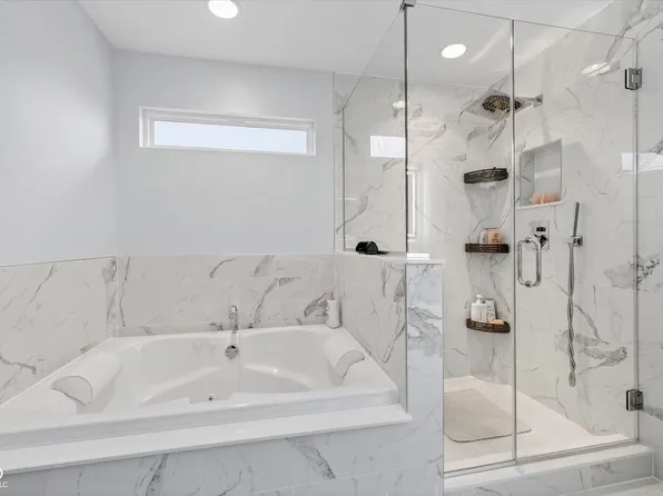 1861 Osman Dr, Avon, IN 46123