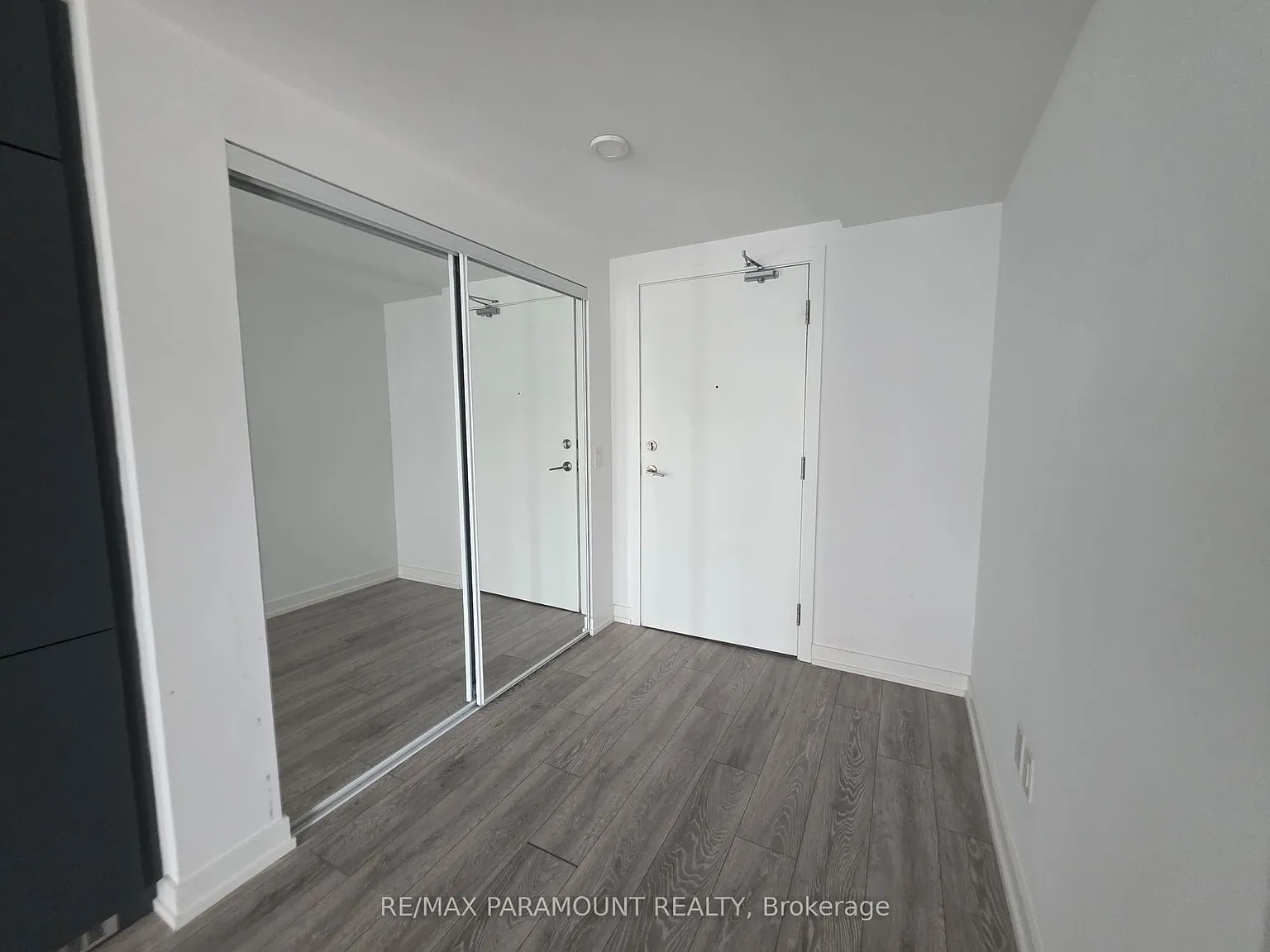 1 bed, $2,300 — Photo 3