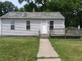 905 Woods Ave, Joliet, IL 60436