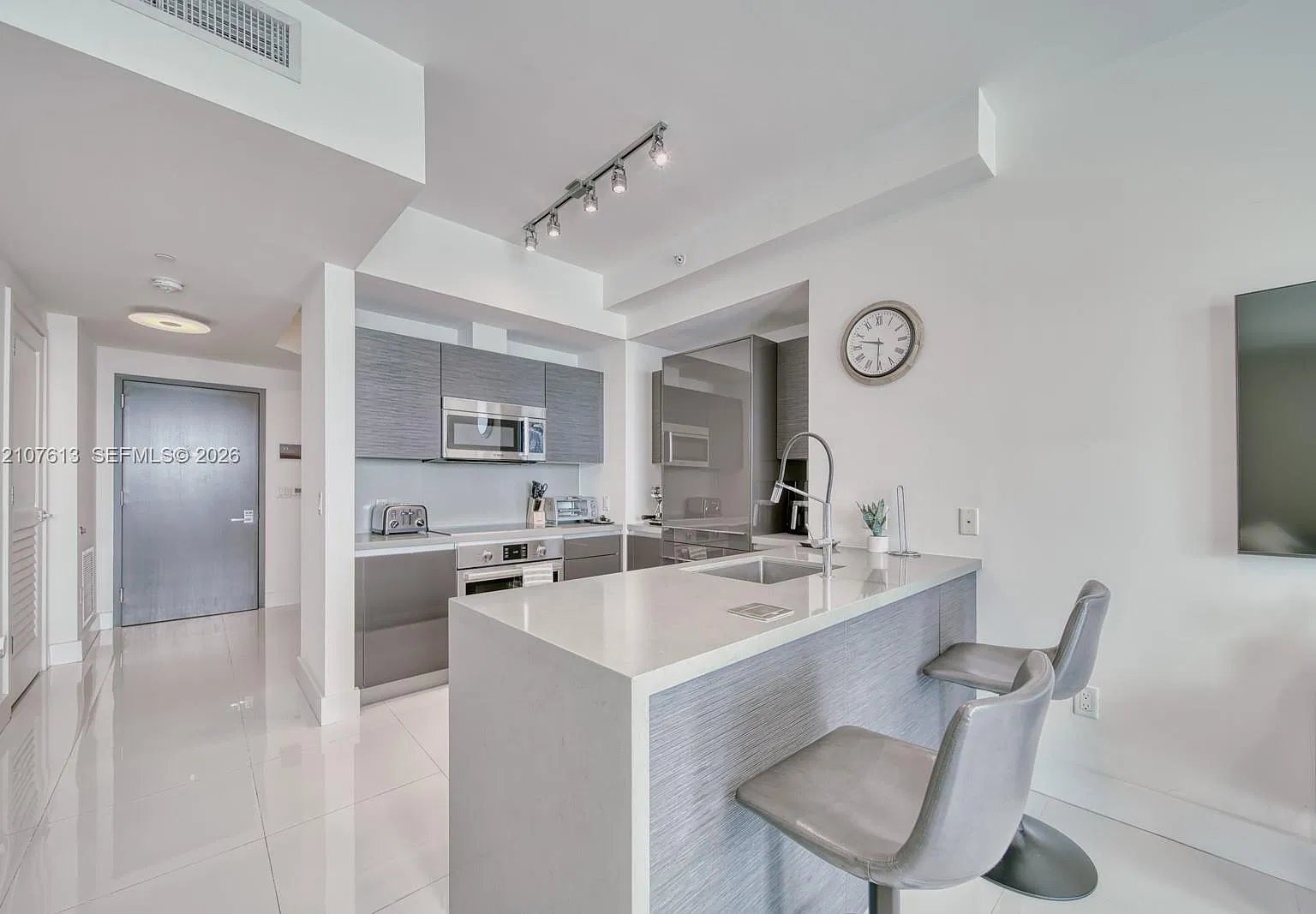 The Bondo (1080 Brickell) — Photo 4