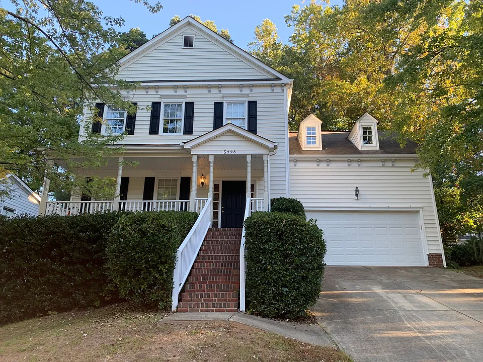 5228 Covington Bend Dr