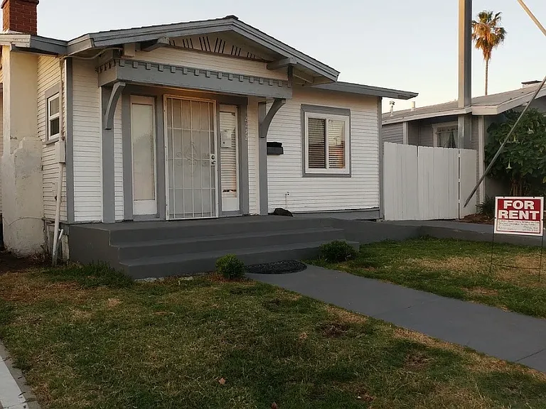 2232 University Ave — Photo 1