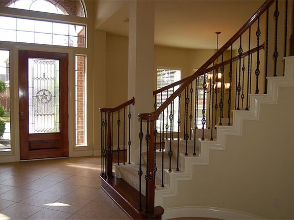 4th image of 26802 Wolfs Hill Ln