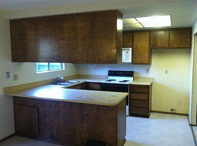 3rd image of 3522 Larchmont Square Ln
