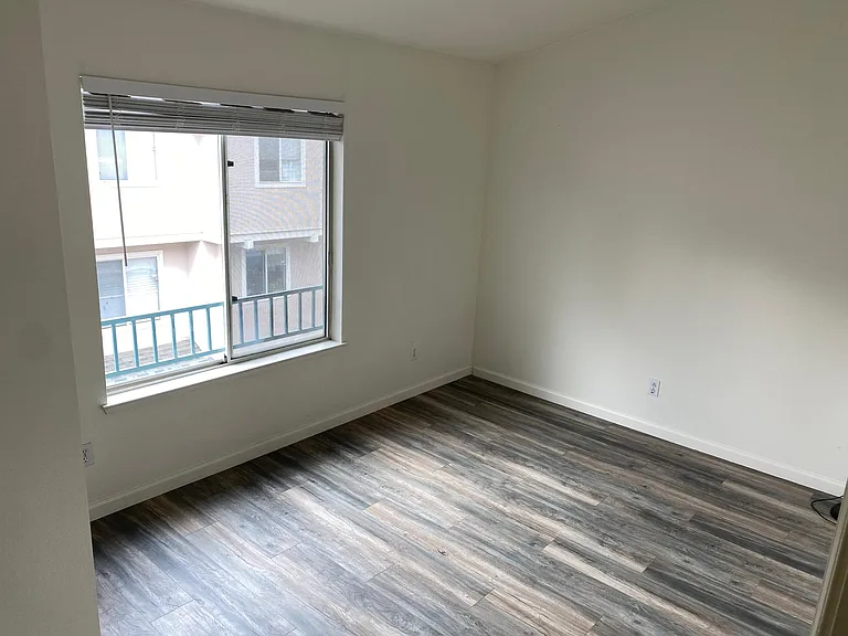 38868 Salmon Ter — Photo 12