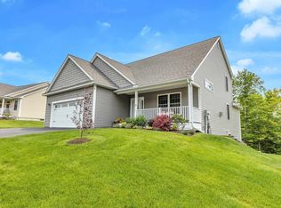 39 Pineview Dr, Candia, NH 03034
