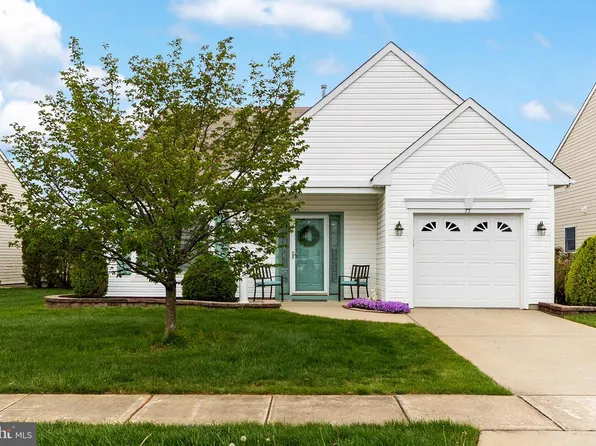 73 Wagon Wheel Ln, Columbus, NJ 08022