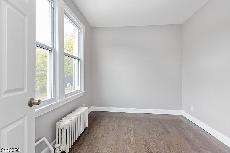 1st image of 12 Willowdale Ave Floor 2