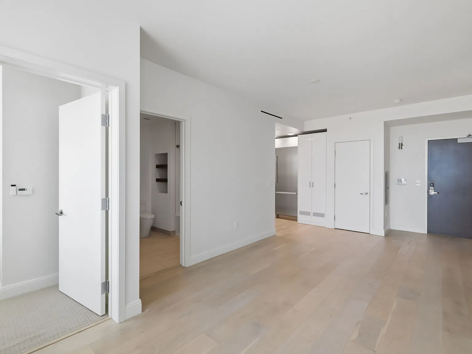 2 bed, 1278 sqft, $6,000 — Photo 3