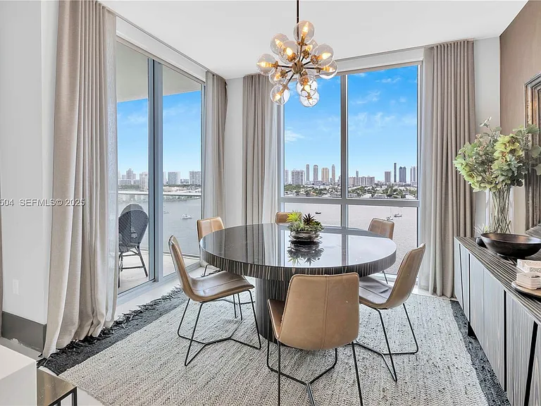 17111 Biscayne Blvd #1709 — Photo 36