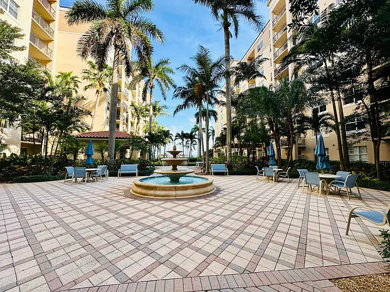 1801 N Flagler Dr #101 — Photo 16