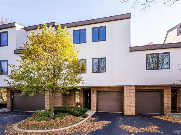 6 Harbour Pointe Cmn, Buffalo, NY 14202
