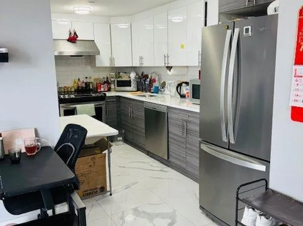 70-09 45th Avenue image 3 of 25