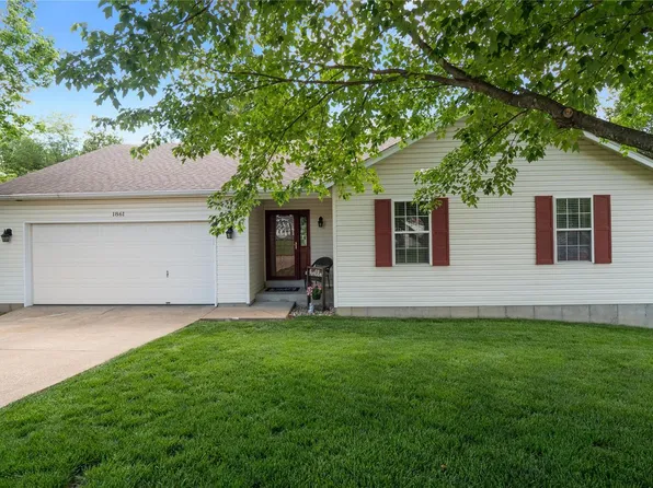 1861 Jessie Cir, High Ridge, MO 63049