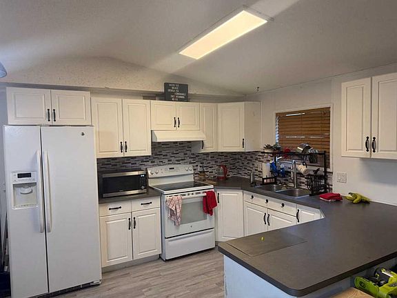 4th image of 9610 S 101st Ave