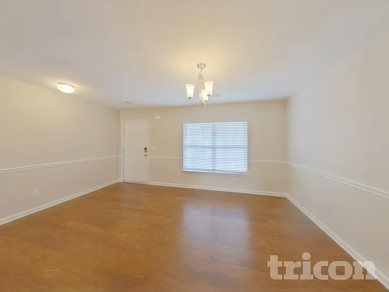 208 Willow Grove Way — Photo 5