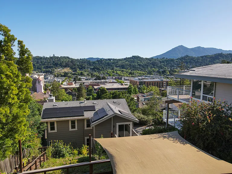 324 Laurel Pl — Photo 16