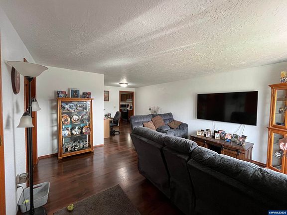 5th image of 1024 SW Bryson St