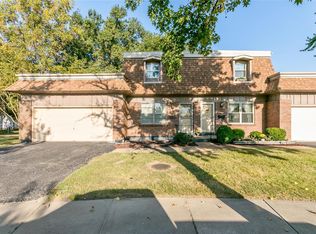 11817 Toulouse Ct, Maryland Heights, MO